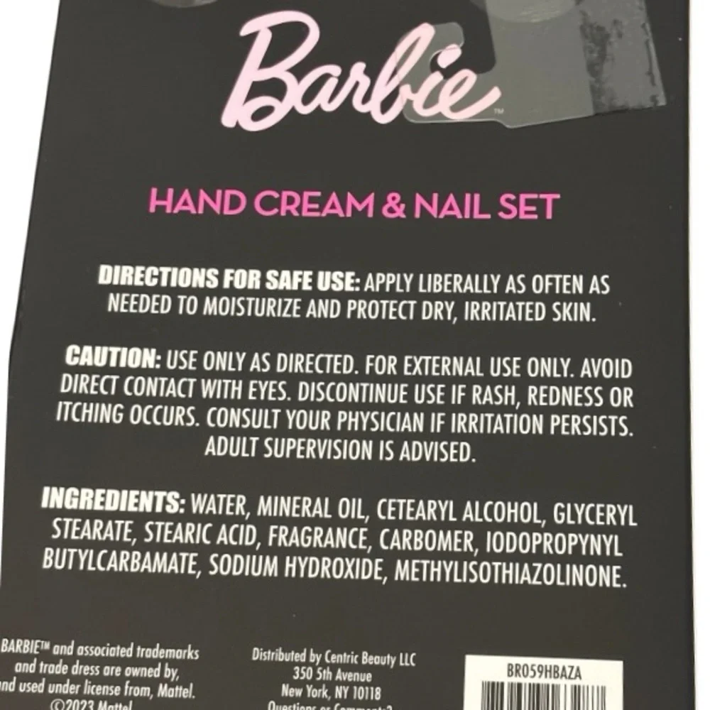 Barbie Gift Set - Picture 5 of 5